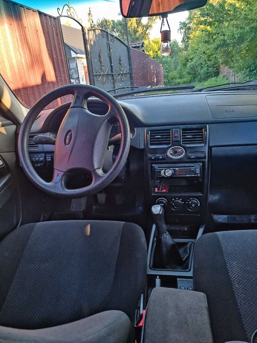 Автомобіль ВАЗ 21072