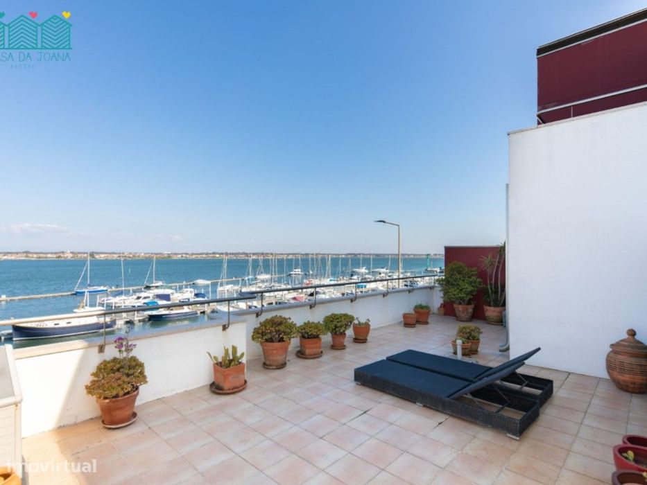 Apartamento T4 Duplex com Garagem Dupla Fechada na Costa Nova