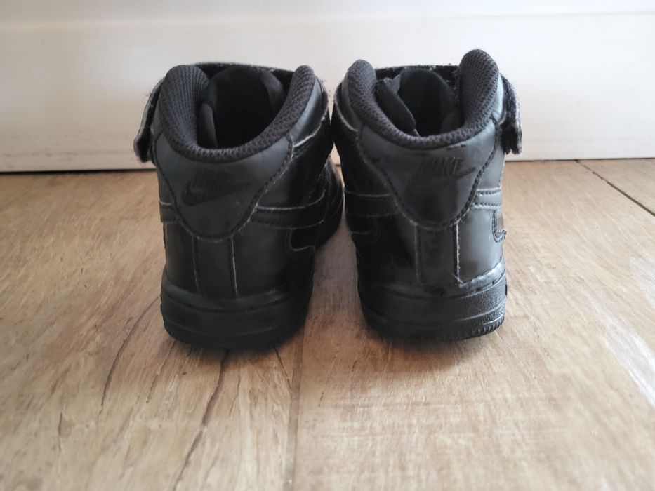 Nike air force 1 mid rozm 26
Wyszukaj coś

Nike
