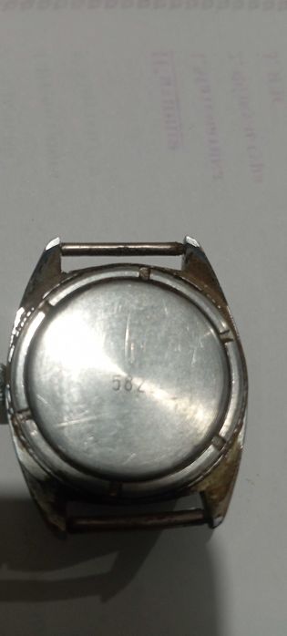 Продаються механічні годинники ссср