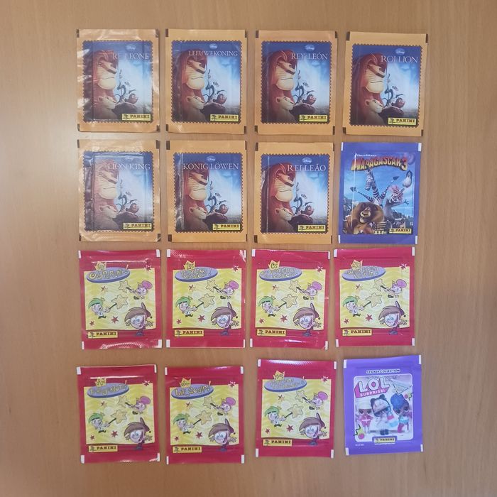 Lote x69 saquetas / carteiras de cromos diferentes
Panini e Topps