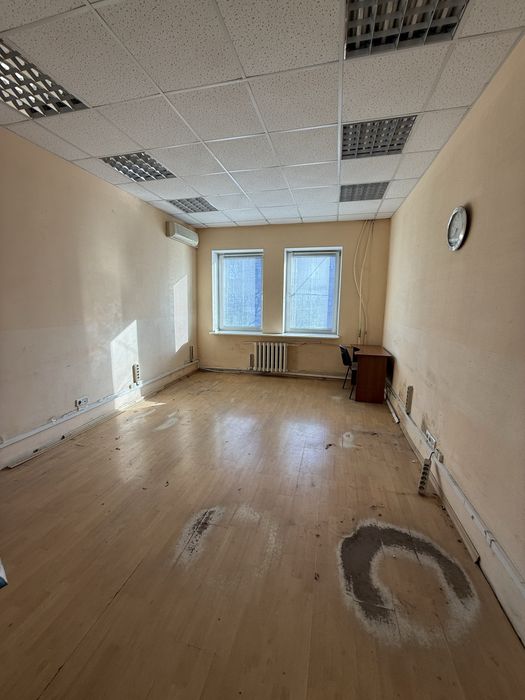 Продам 3к квартиру. Центр, сталінка