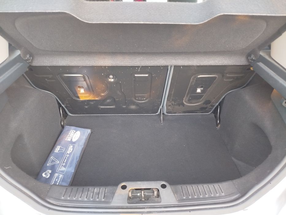 Ford Fiesta 1.25  38000 mil km