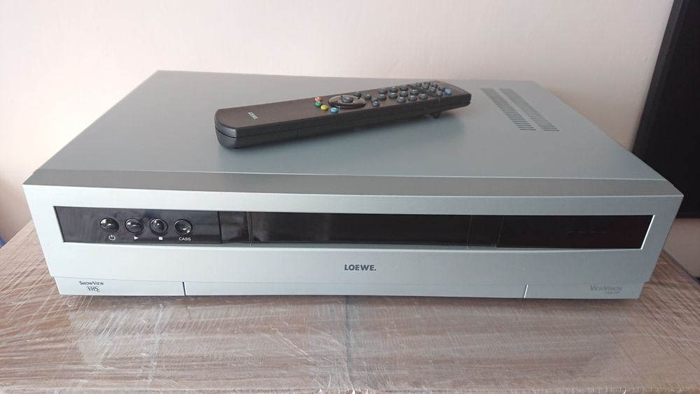 Loewe. 4306 hi-fi video recorder