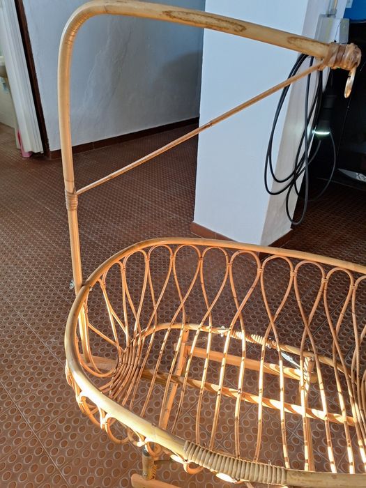 Berço em bambu, como novo