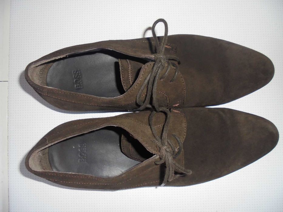 sapatos de homem da marca HOGO BOSS