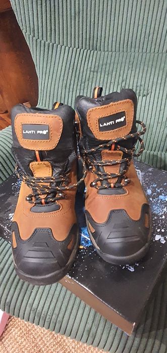 BUTY Trekkingowe Lahti Pro