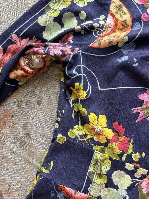 Блуза-кофта.