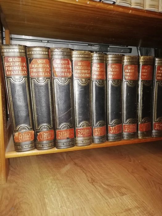 Grande Enciclopédia Portuguesa e Brasileira,