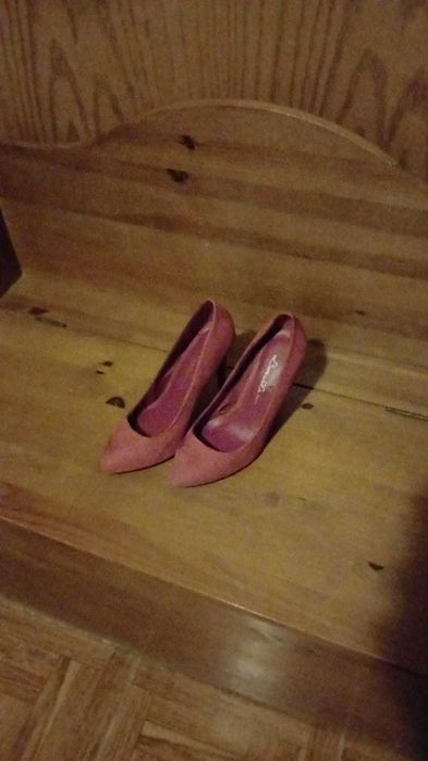 Vários sapatos de salto n° 38