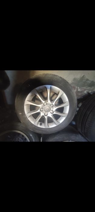 Jantes audi 16 com pneus