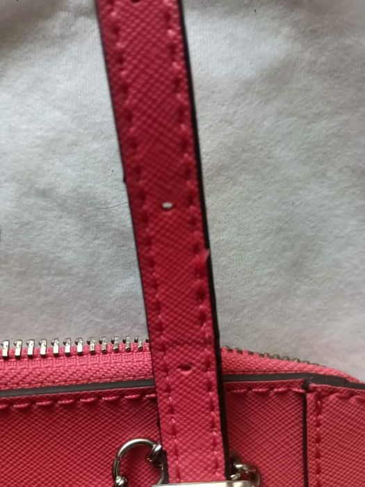 Mala rosa  a tiracolo Guess