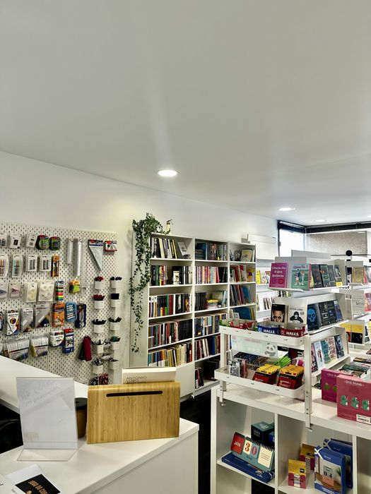 Trespasse Papelaria + Livraria + Tabacaria