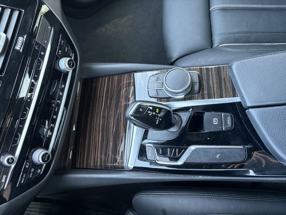 BMW 5-series. G30