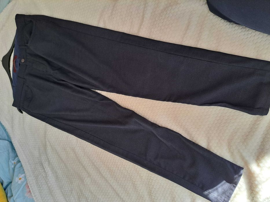 Spodnie Zara 44 jak nowe