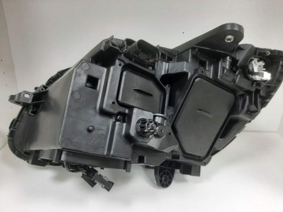 Mercedes C W205 farol / optica