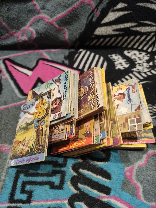 Livros Antigos da Colecção Formiguinha ( Majora )