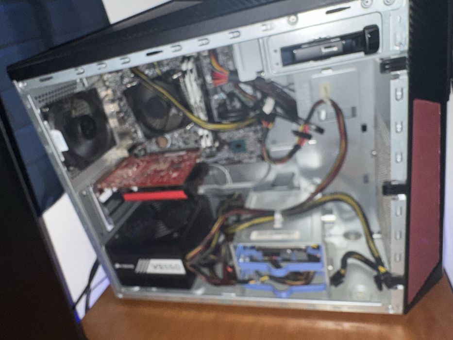 Torre gaming  lenovo