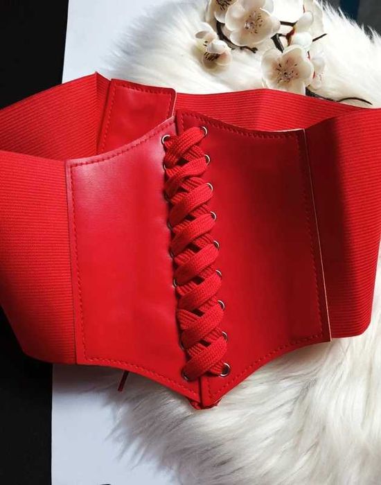 Szeroki czerwony pasek damski