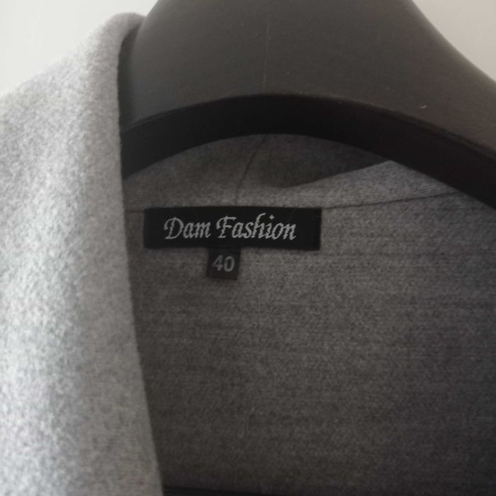 Jesienny płaszcz ciążowy