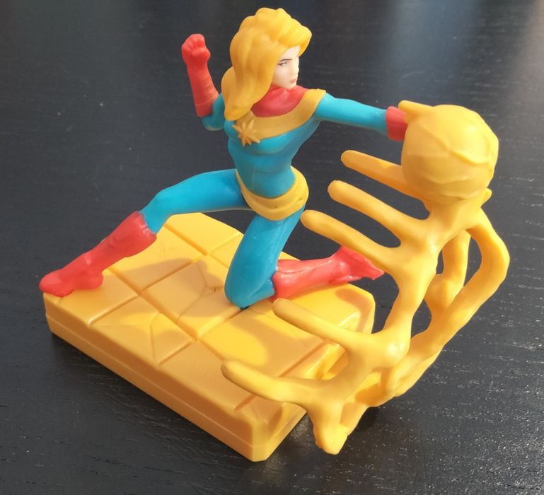 Figura de Ação 'Capitã Marvel' da Kinder