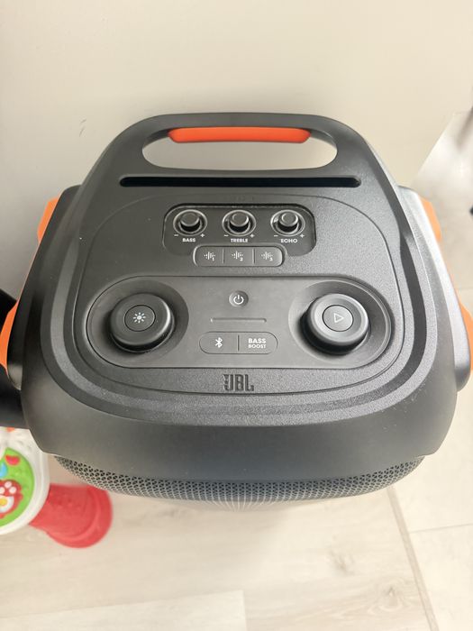 Акустична система JBL PartyBox 710