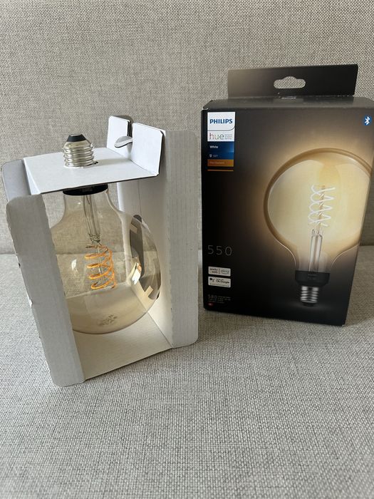 Philips hue 550 White G125 - bardzo duża żarówka e27