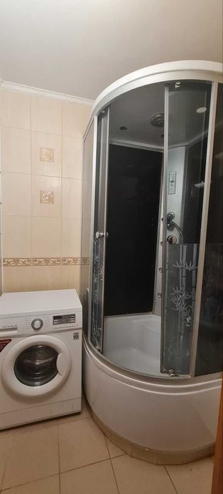 Продаж 3-кімнатної квартира-74 м²