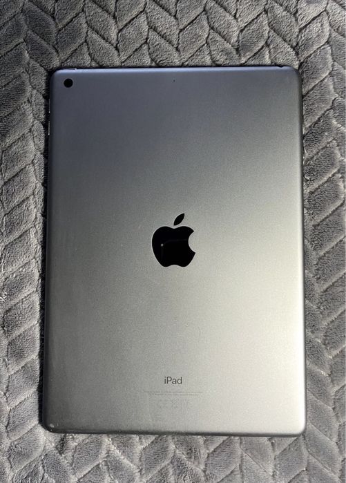 Apple Ipad 9.7” 32 GB WIFI