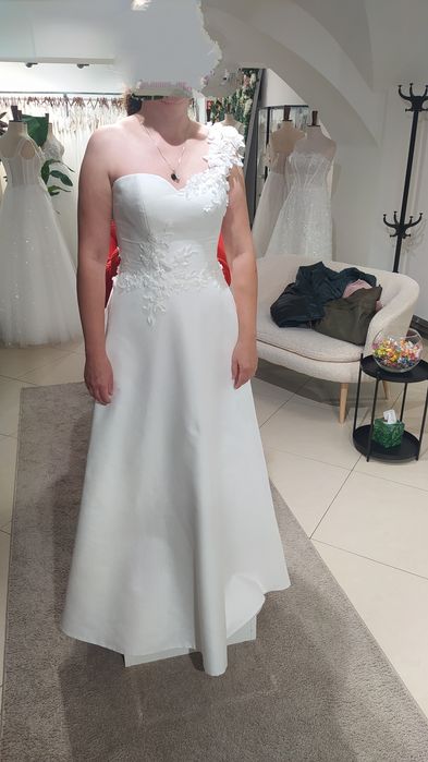 Suknia ślubna klasyczna