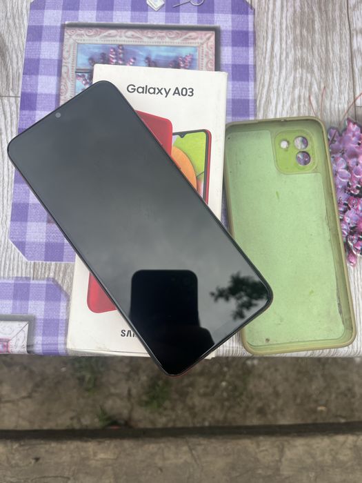 Продам samsung a03 3/32 в хорошем состоянии