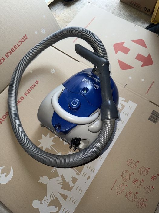 Пилосос Samsung 1300W