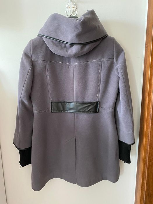 Elegancki wełniany płaszcz Jean Boison