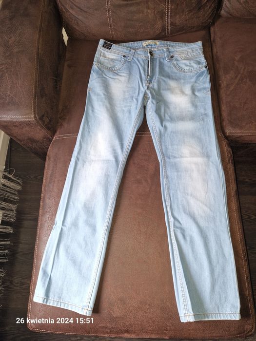 Spodnie jeansowe męskie włoskie 32 S-35 oraz W-35 L-32