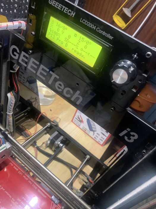 Almost new 3D printer64575290737411123