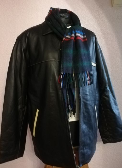 Шкіряна чоловіча куртка