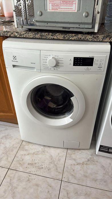 Maquina de lavar como nova