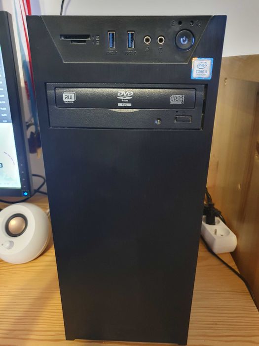 Komputer 
Intel Core i3-9100F