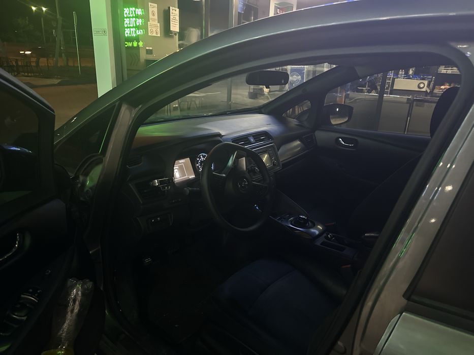 Nissan leaf 2018