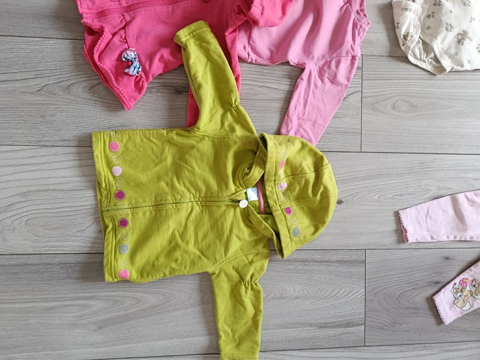 Ubranka niemowlęce dla dziewczynki rozmiar 74