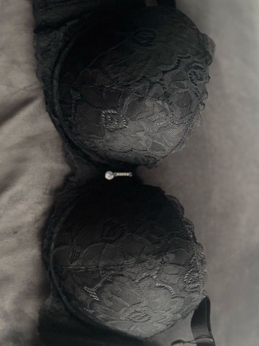 Бюстгалтер 90С чорний