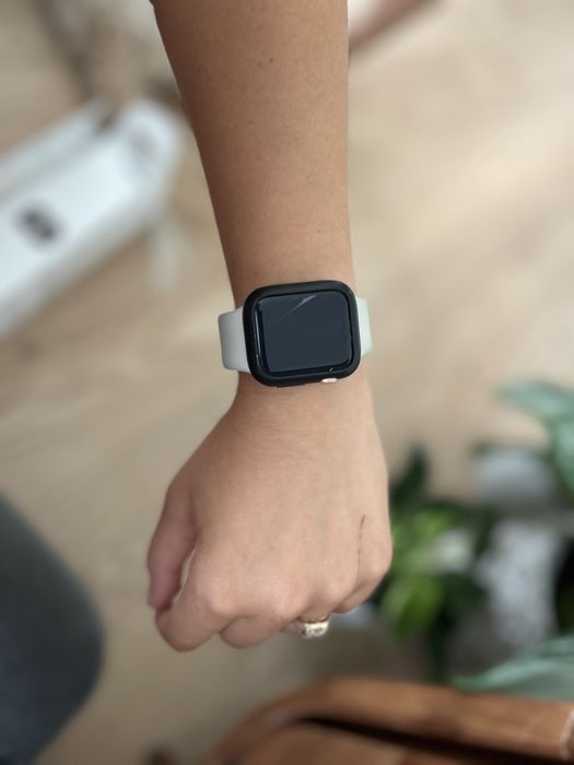 Iwatch se 40 mm, uszkodzona szybka