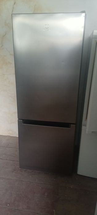 Lodówka Indesit używana 155cm