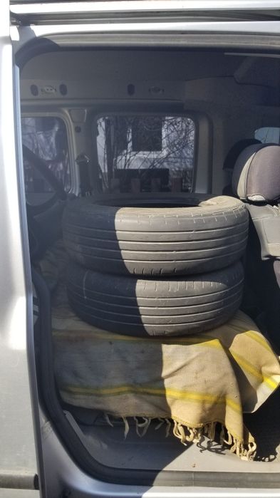 Продам cкаты б/в R15, R16,на докатку или прицеп