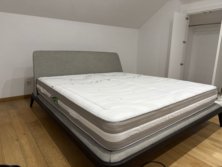 Cama de casal | Poliform