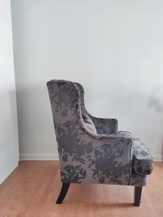 Cadeirão / poltrona em excelente condições