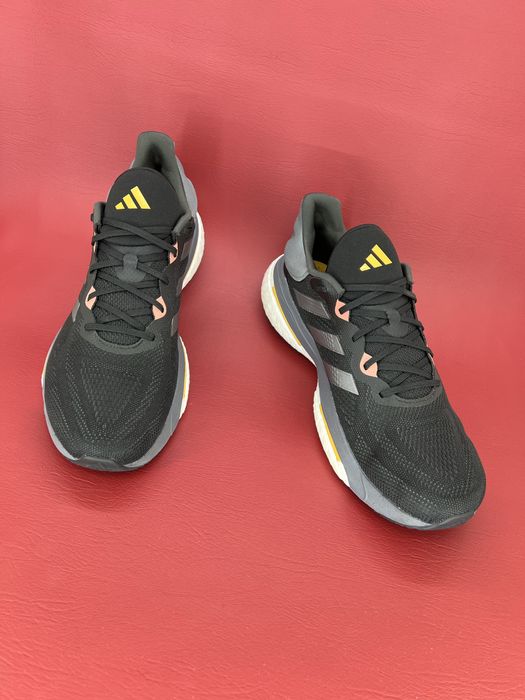 Кросівки 47,5р. Adidas Solarglide 6