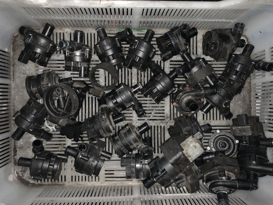 Моторчик циркуляции Тосол насос подкачки спринтер 903 906 вито 639 638