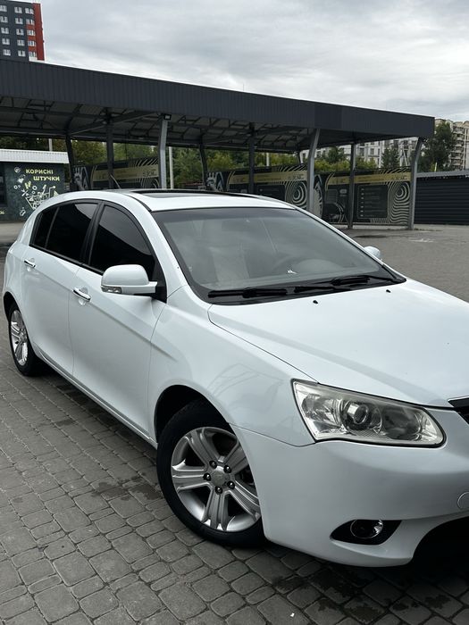 Срочно  Geely Emgrand 7
