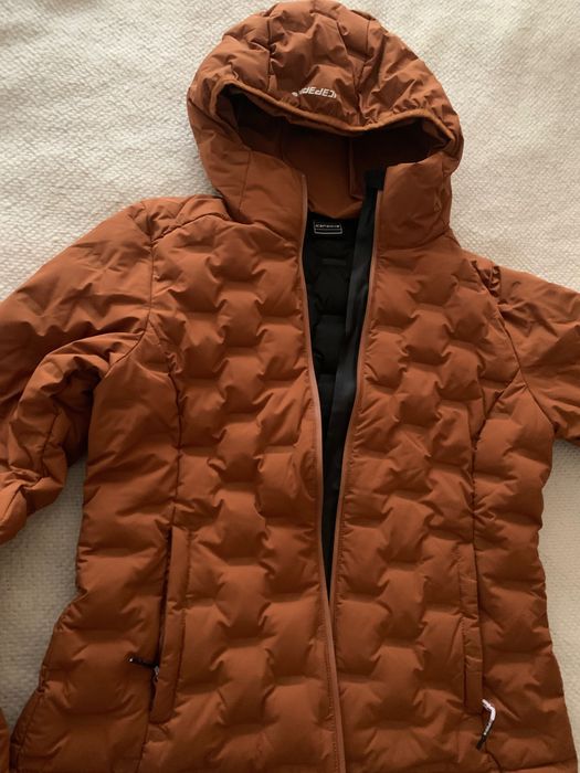 Куртка Icepeak жіноча, дуже гарного кольору